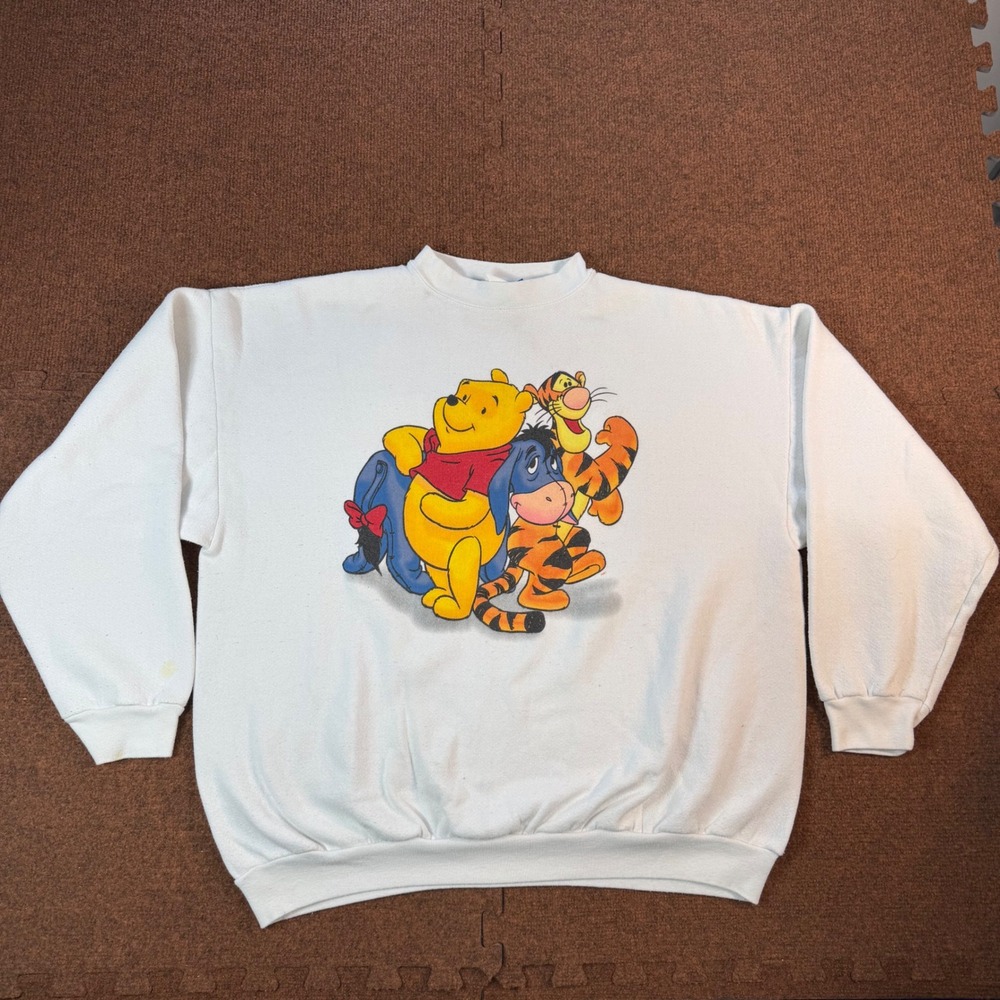 B- Vintage Disney Pooh Winnie the Pooh Eeyore Tigger White Sweatshirt Crewneck